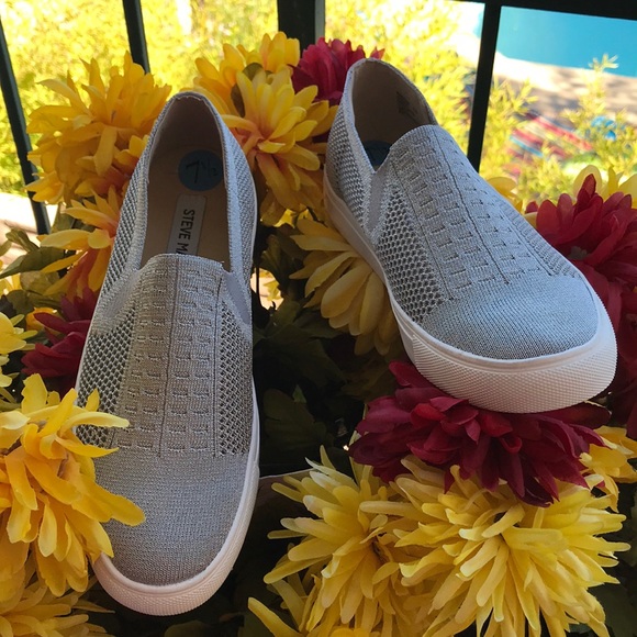 steve madden mesh slip ons